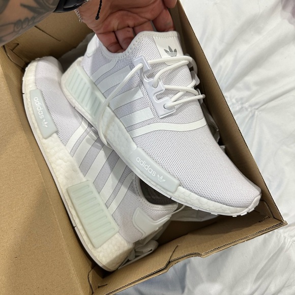 Woman’s Adidas NMD 1 triple white - Picture 4 of 4